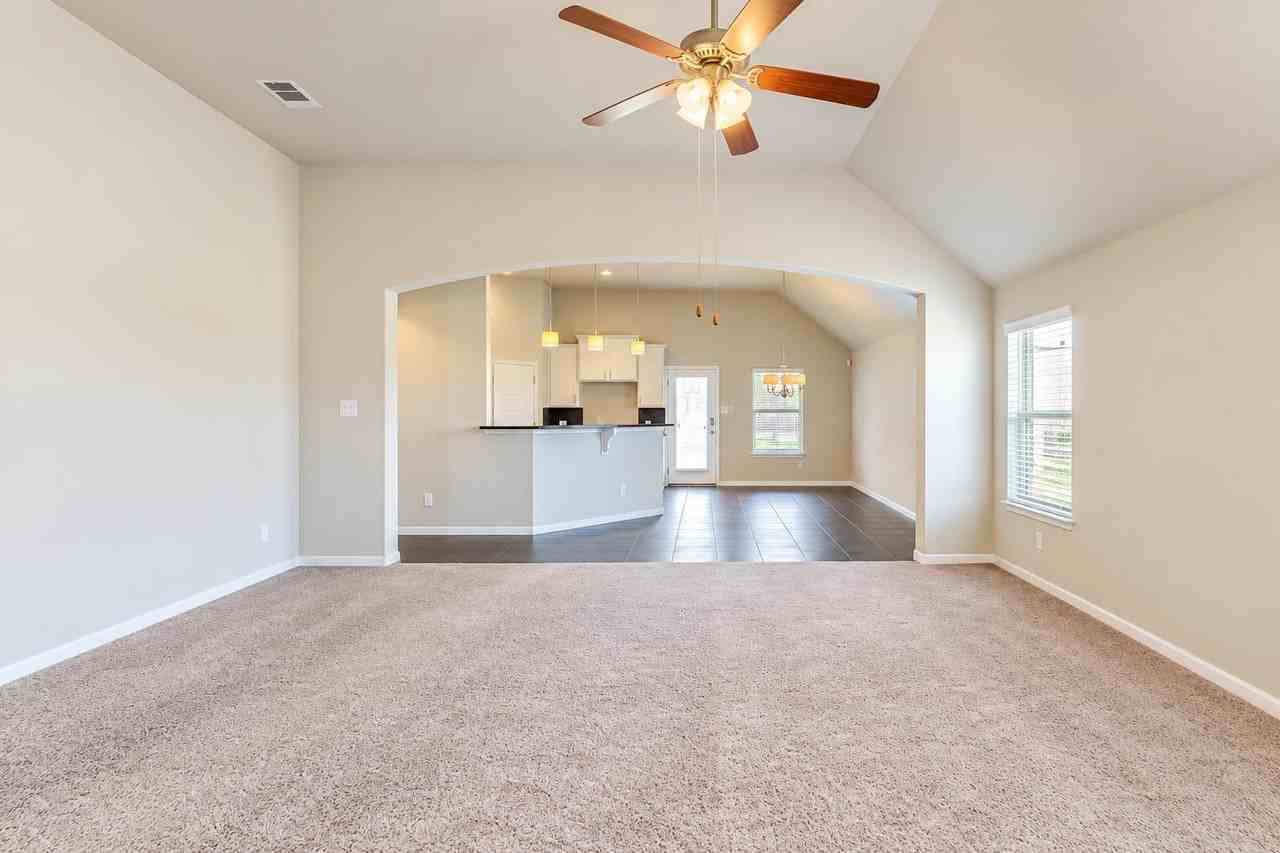2021 Garretts Way - Photo 5 of 15
