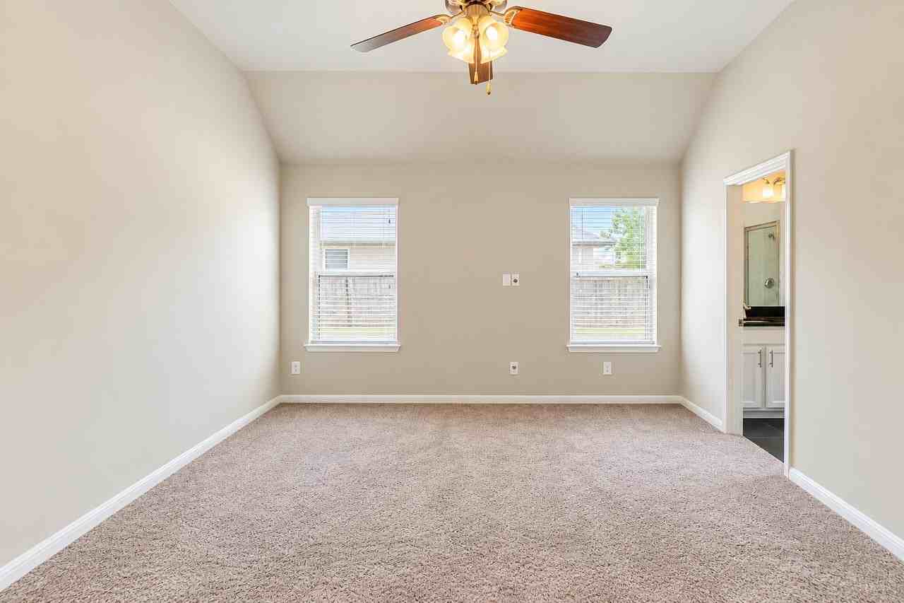 2021 Garretts Way - Photo 7 of 15