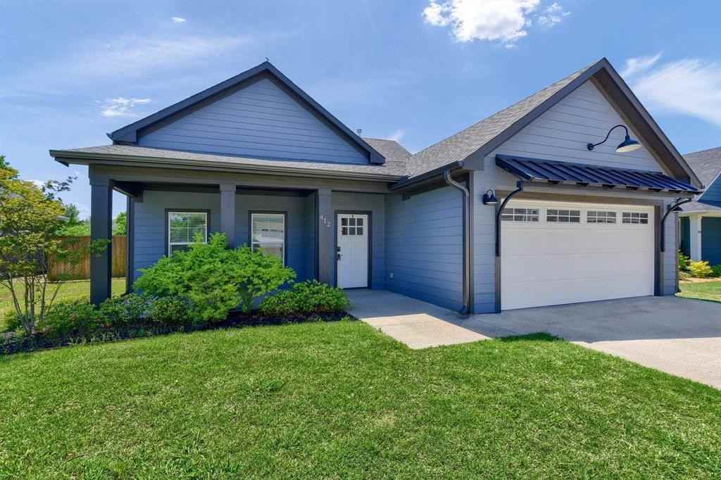 412 Carneros Dr - Photo 2 of 30