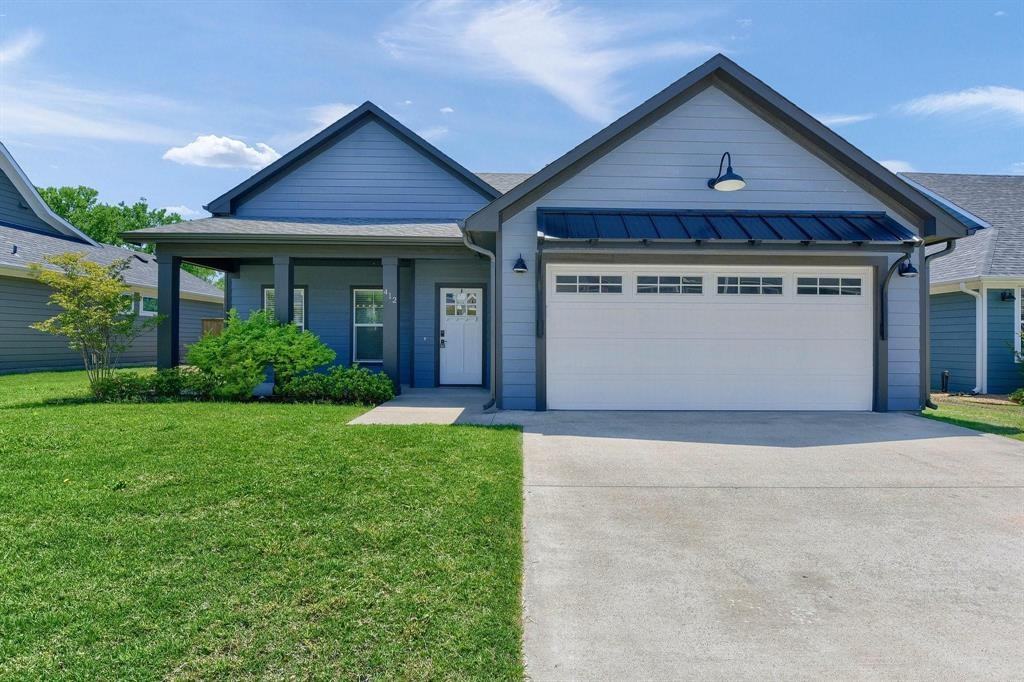 412 Carneros Dr - Photo 3 of 30