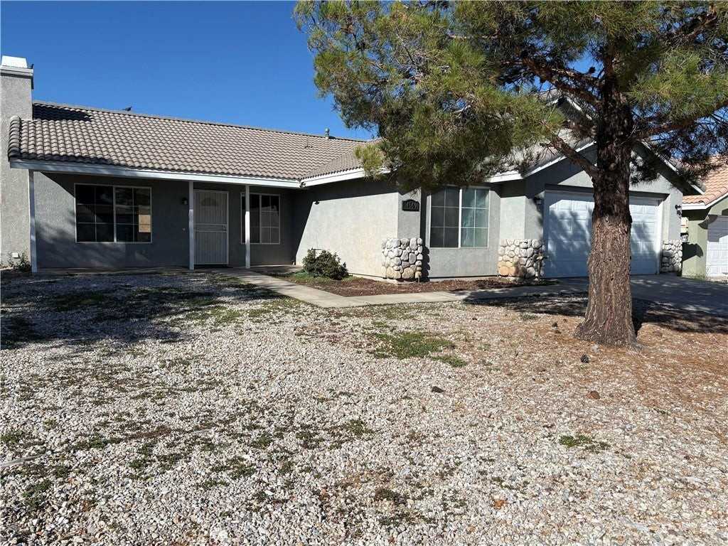 14549 Stone Creek Trl - Photo 2 of 13