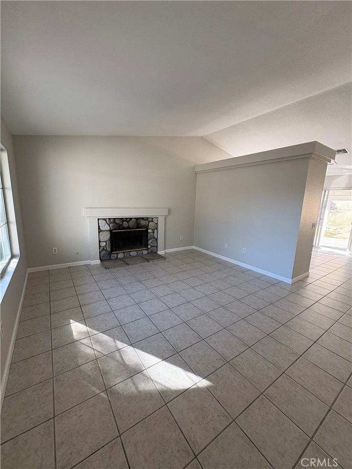 14549 Stone Creek Trl - Photo 3 of 13