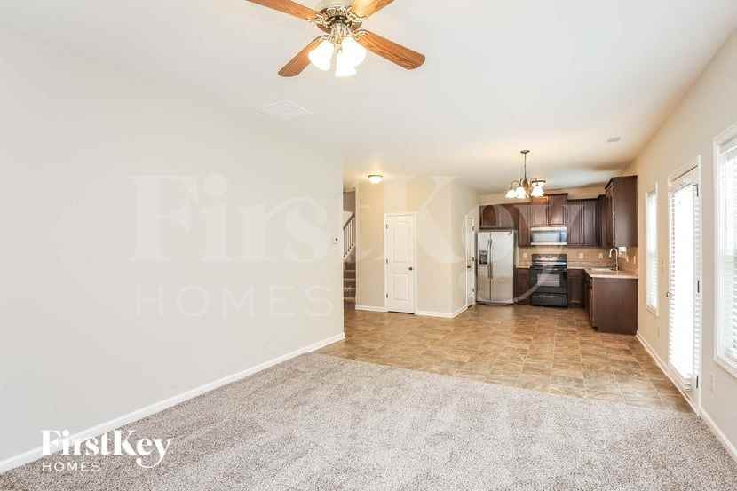 1324 Trailridge Way - Photo 3 of 15