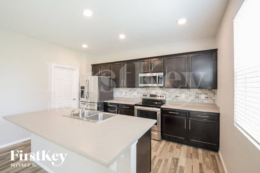 1958 Ruby Ct - Photo 6 of 15