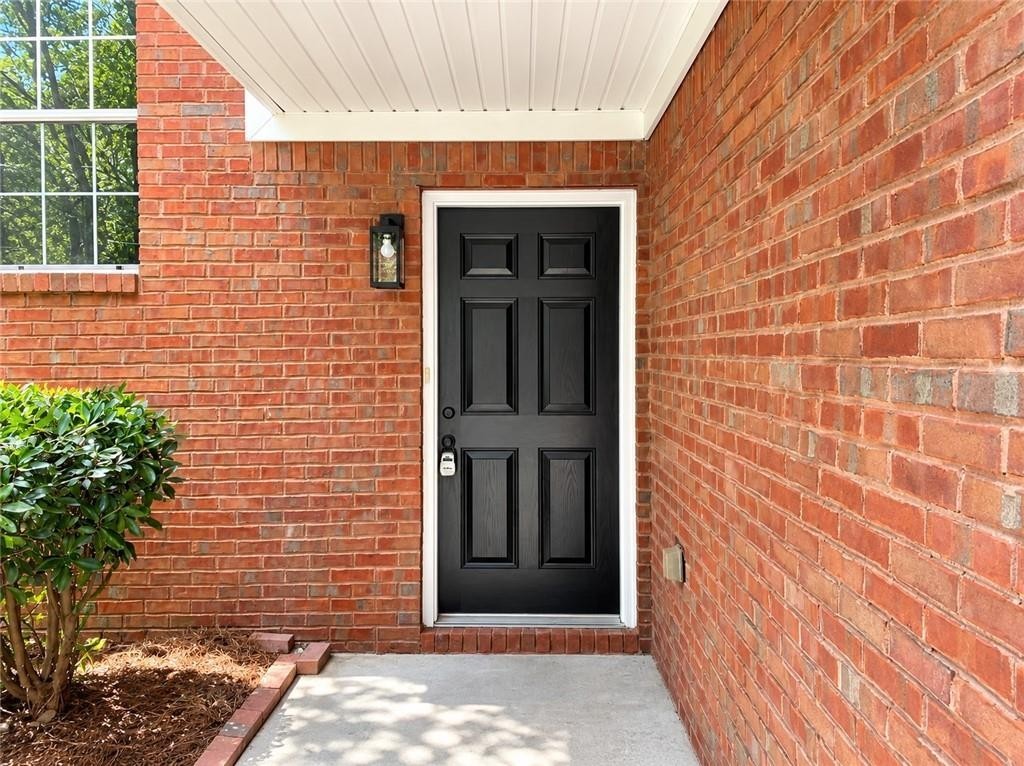 510 Parkstone Ln - Photo 2 of 31