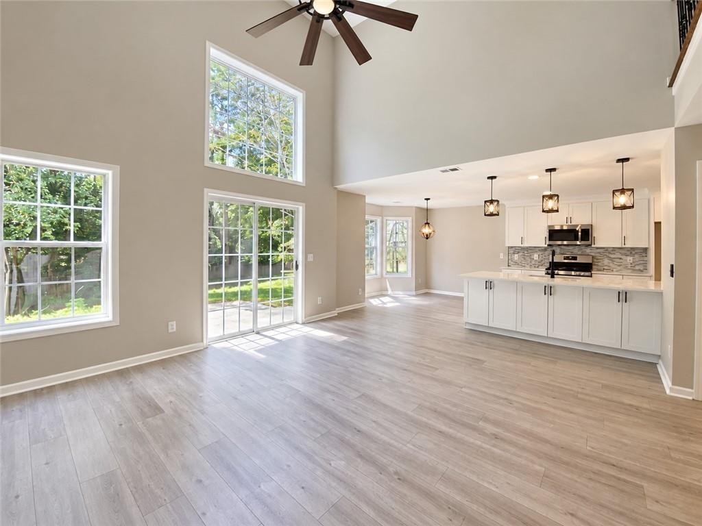 510 Parkstone Ln - Photo 5 of 31