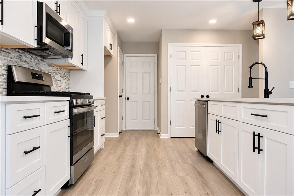 510 Parkstone Ln - Photo 6 of 31