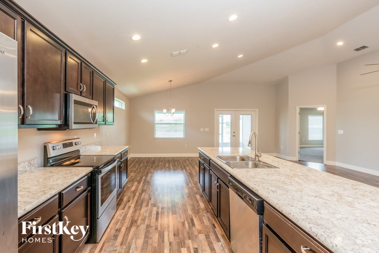 3731 Peregrine Way - Photo 4 of 15