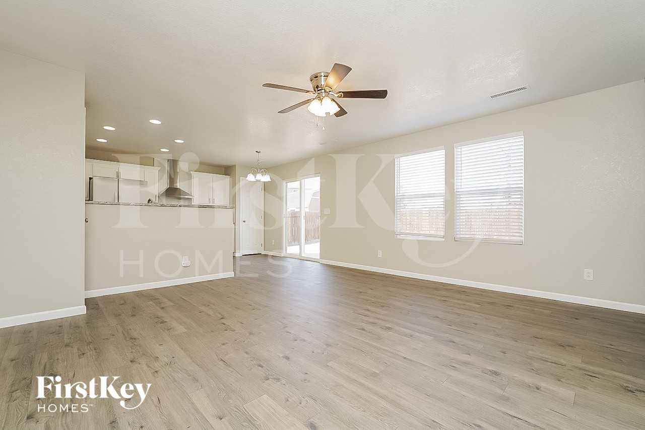 61 Meadowlark Cir - Photo 3 of 15