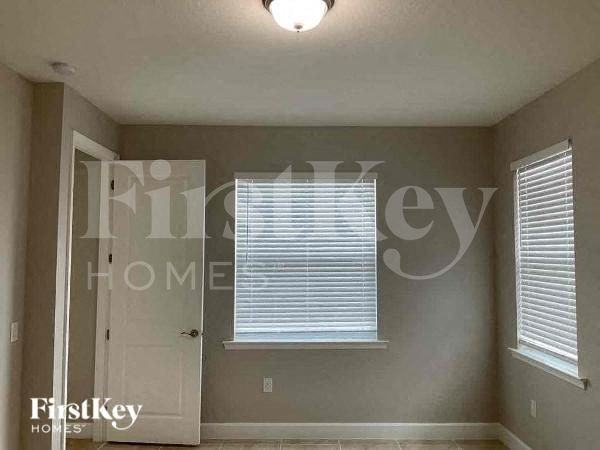 3420 33rd St Sw - Photo 6 of 14