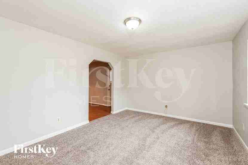 6076 Cherokee Valley Ln - Photo 2 of 16