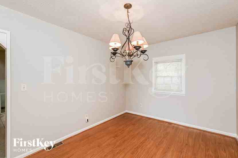 6076 Cherokee Valley Ln - Photo 3 of 16