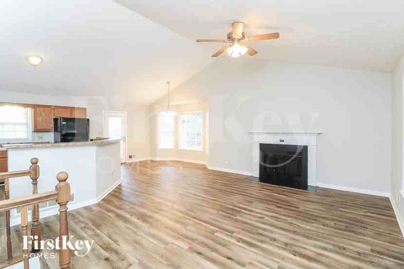 87 Nottingham Dr - Photo 3 of 16