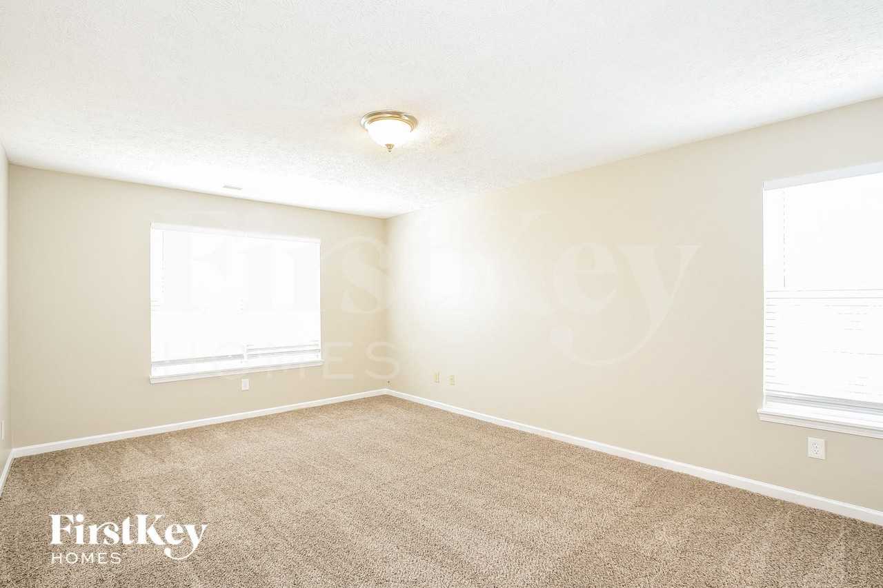 2706 Bluestone Dr - Photo 7 of 16
