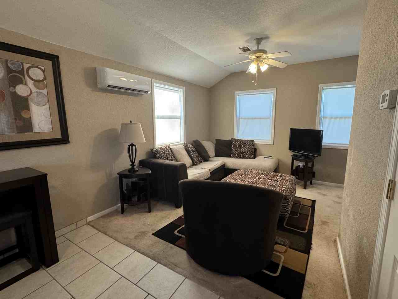 225 Oakwood Dr #1 - Photo 4 of 12