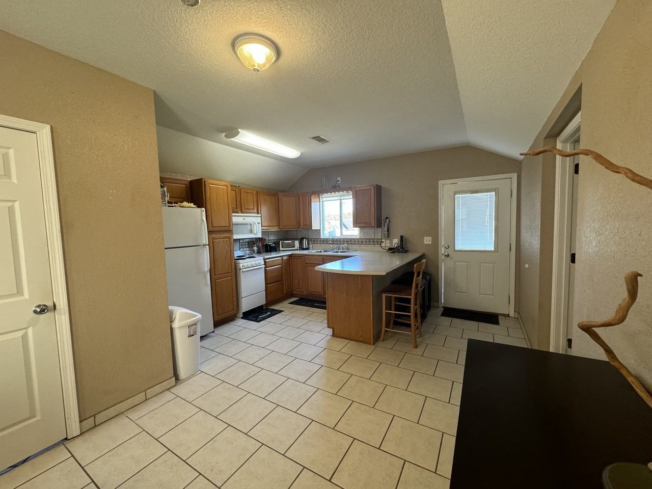225 Oakwood Dr #1 - Photo 7 of 12