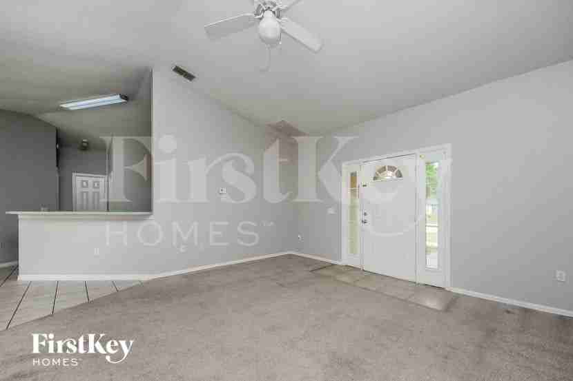 761 Platypus Ct - Photo 4 of 15