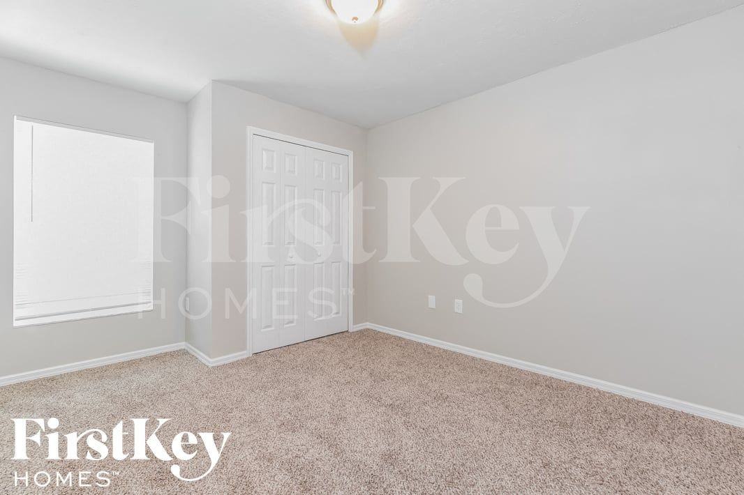 737 Coconut St Se - Photo 6 of 15
