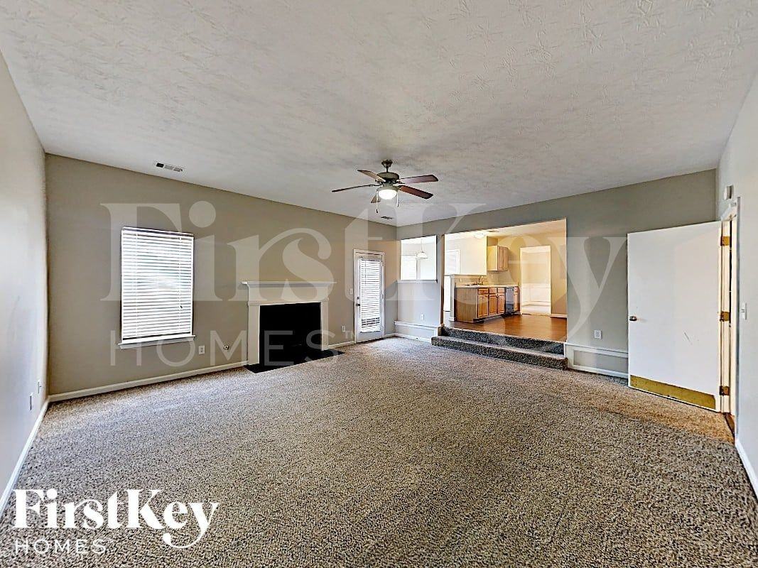 505 Creekview Blvd - Photo 3 of 17
