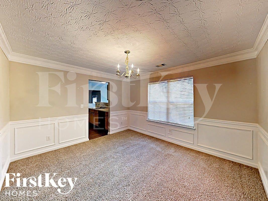 505 Creekview Blvd - Photo 6 of 17
