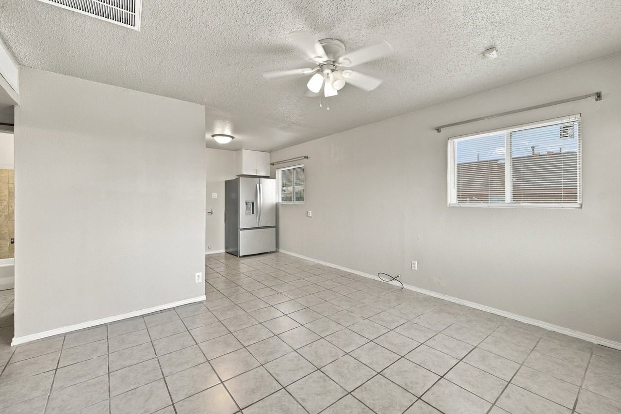 8507 Leo St #B - Photo 2 of 8