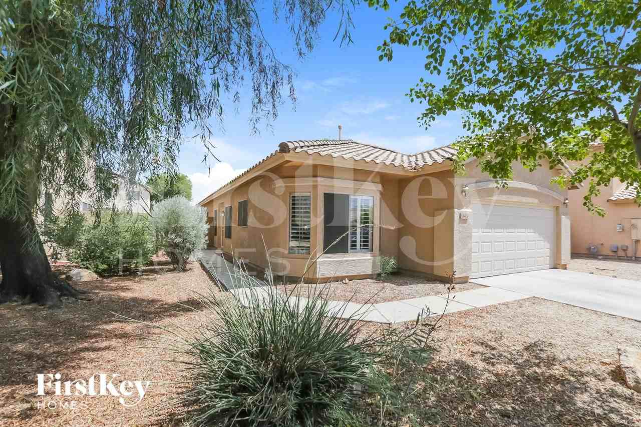 13424 W Gelding Dr - Photo 2 of 15