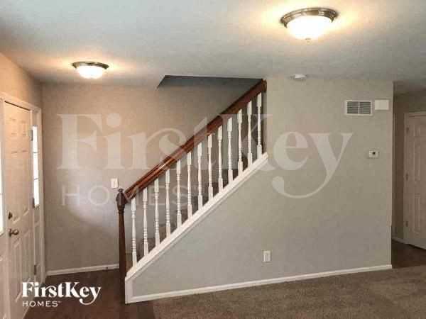 11 Woodland Ridge Ct - Photo 4 of 10