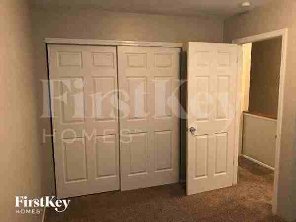 11 Woodland Ridge Ct - Photo 7 of 10