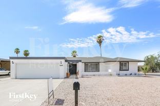 10437 W Campbell Ave - Photo 1 of 1