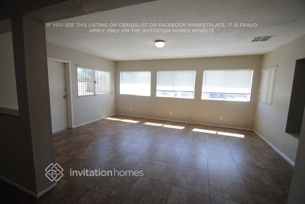 4153 N 63rd Dr - Photo 3 of 9