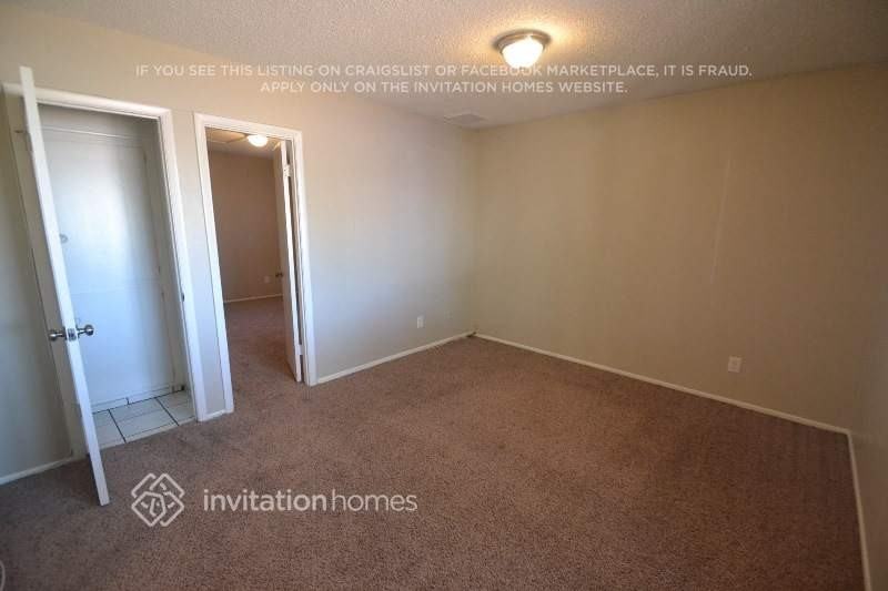 4153 N 63rd Dr - Photo 5 of 9