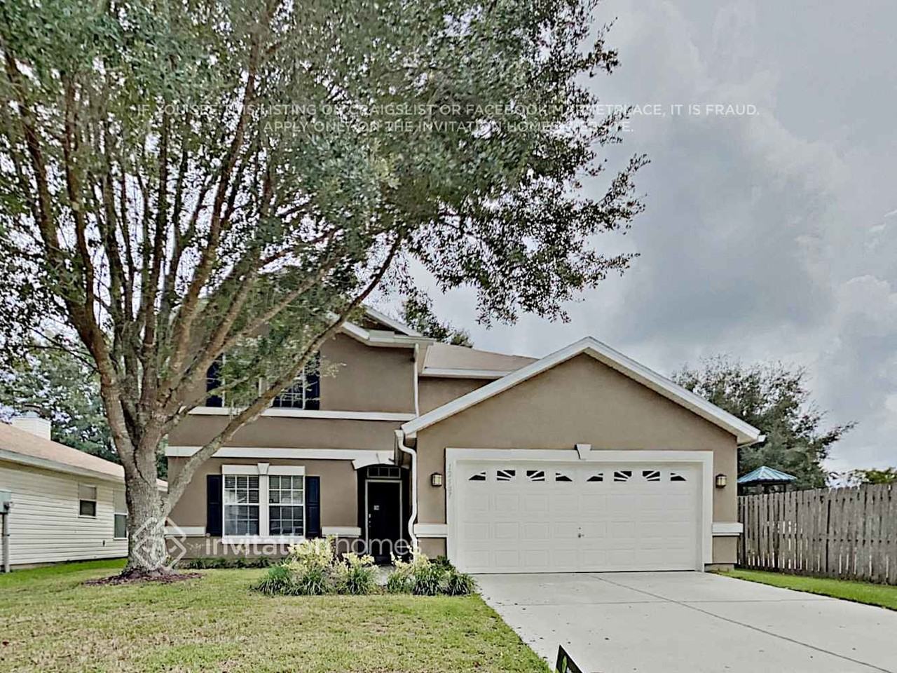 12587 Woodfield Cir W - Photo 4 of 27