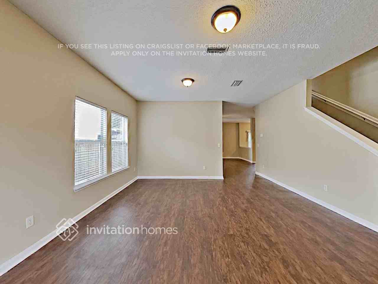 12587 Woodfield Cir W - Photo 6 of 27