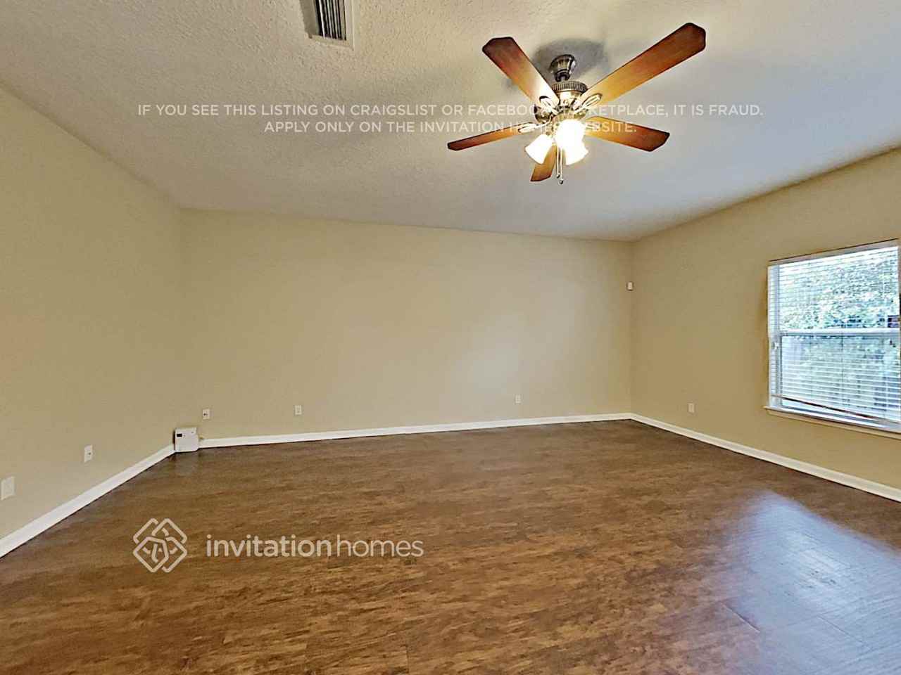 12587 Woodfield Cir W - Photo 7 of 27