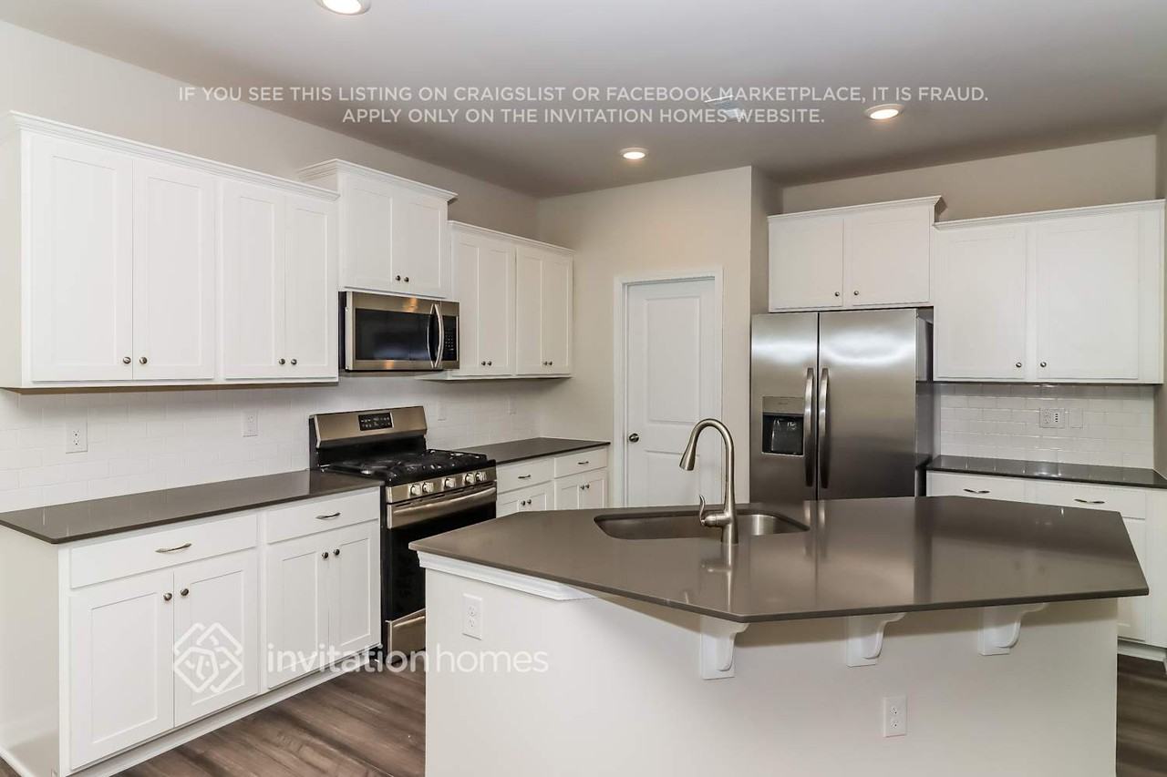 376 Kennerly Center Dr - Photo 7 of 18