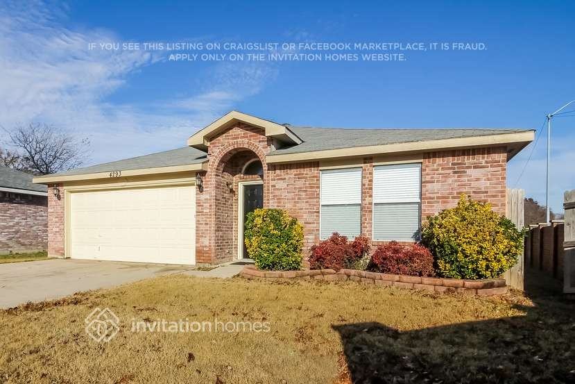 4293 Estes Park Cir - Photo 2 of 17