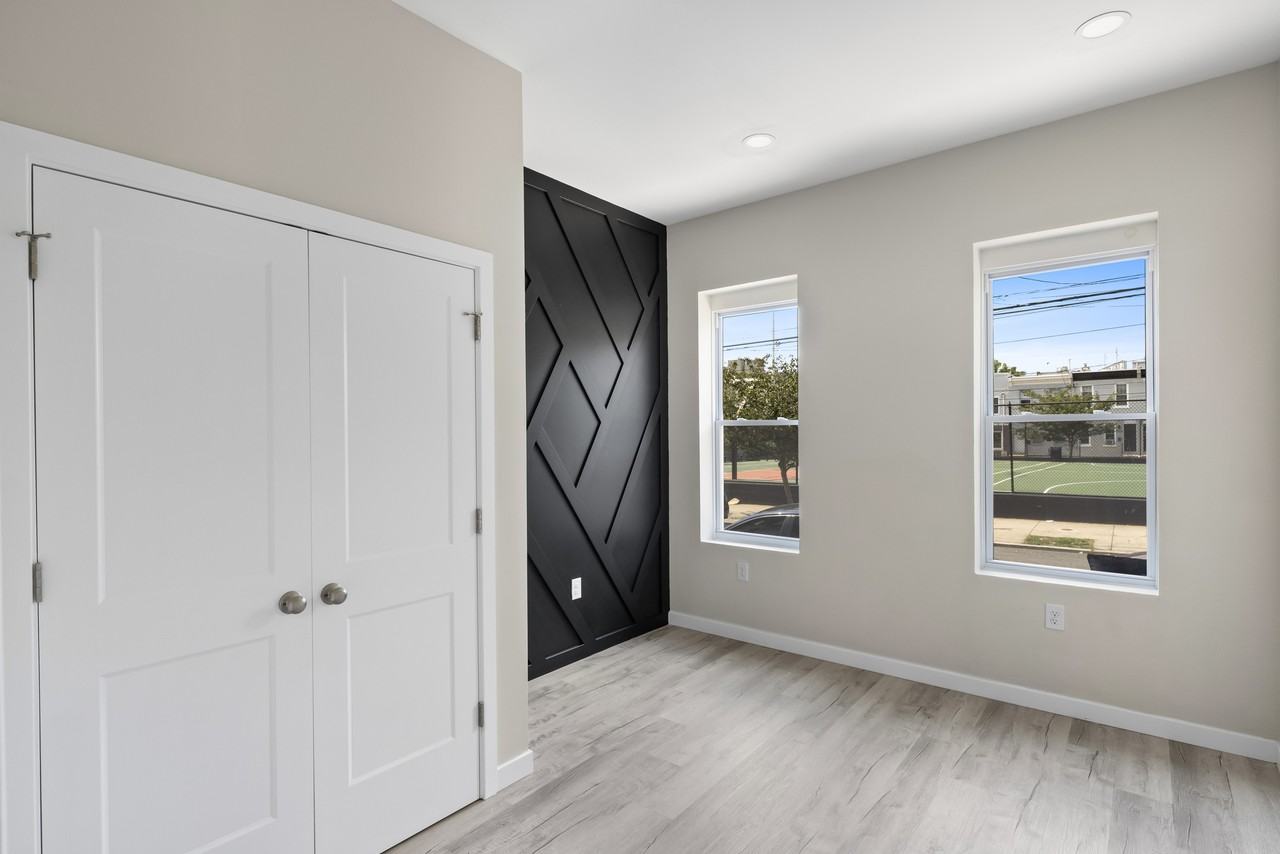 2041 N 8th St #A - Photo 4 of 10