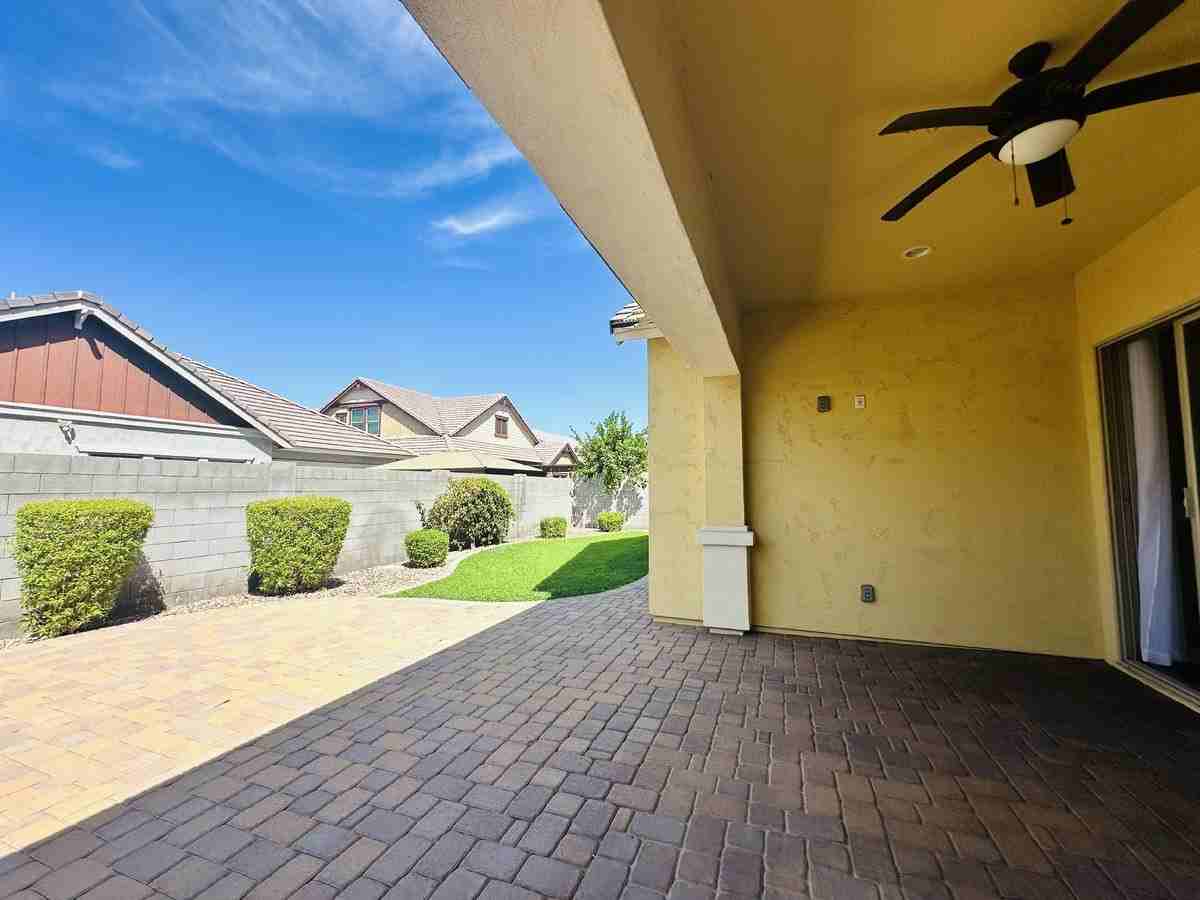 4342 E Ronald St - Photo 7 of 44