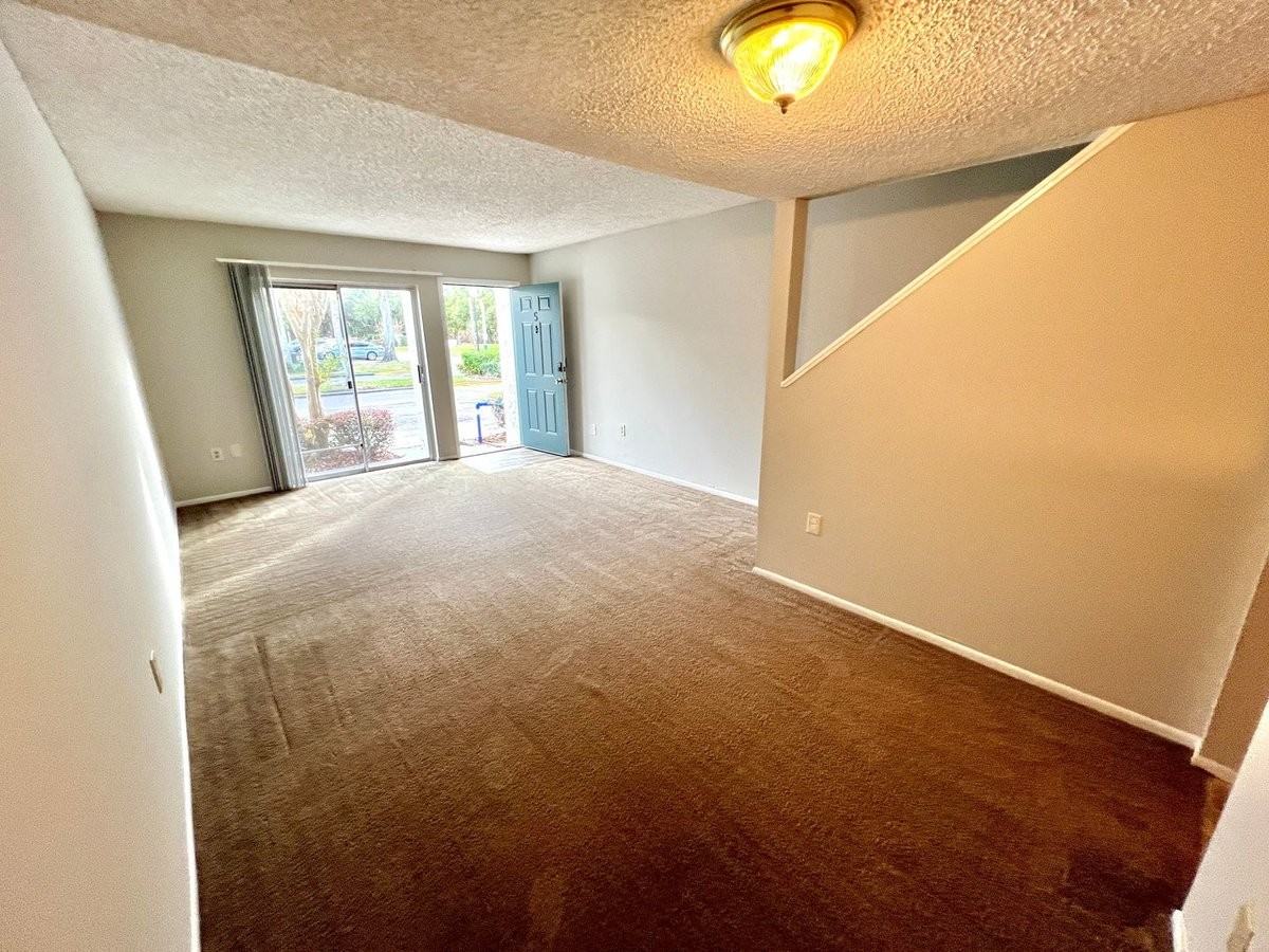 4267 S Semoran Blvd #5 - Photo 2 of 25