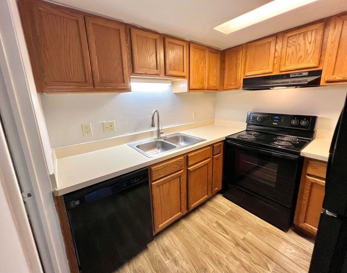 4267 S Semoran Blvd #5 - Photo 4 of 25
