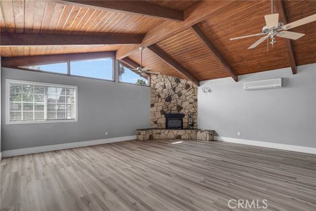 6594 Naomi Ave - Photo 2 of 8