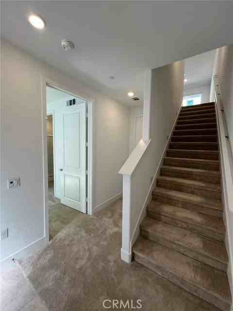 713 Sonia - Photo 2 of 8