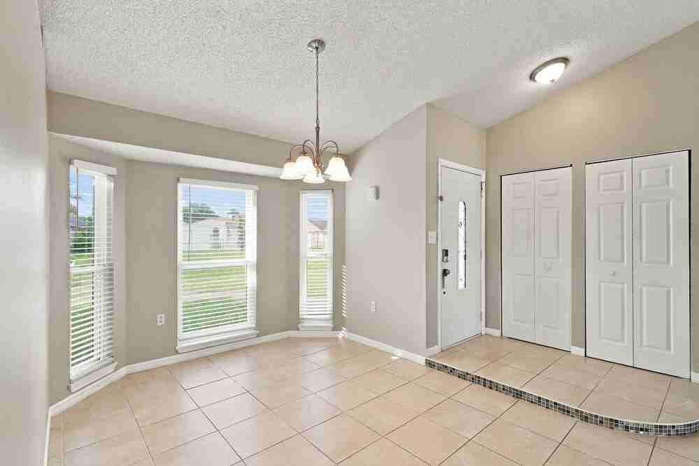 264 Magellan Dr - Photo 6 of 16