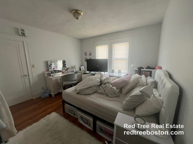 240 Foster St #TOP - Photo 6 of 6