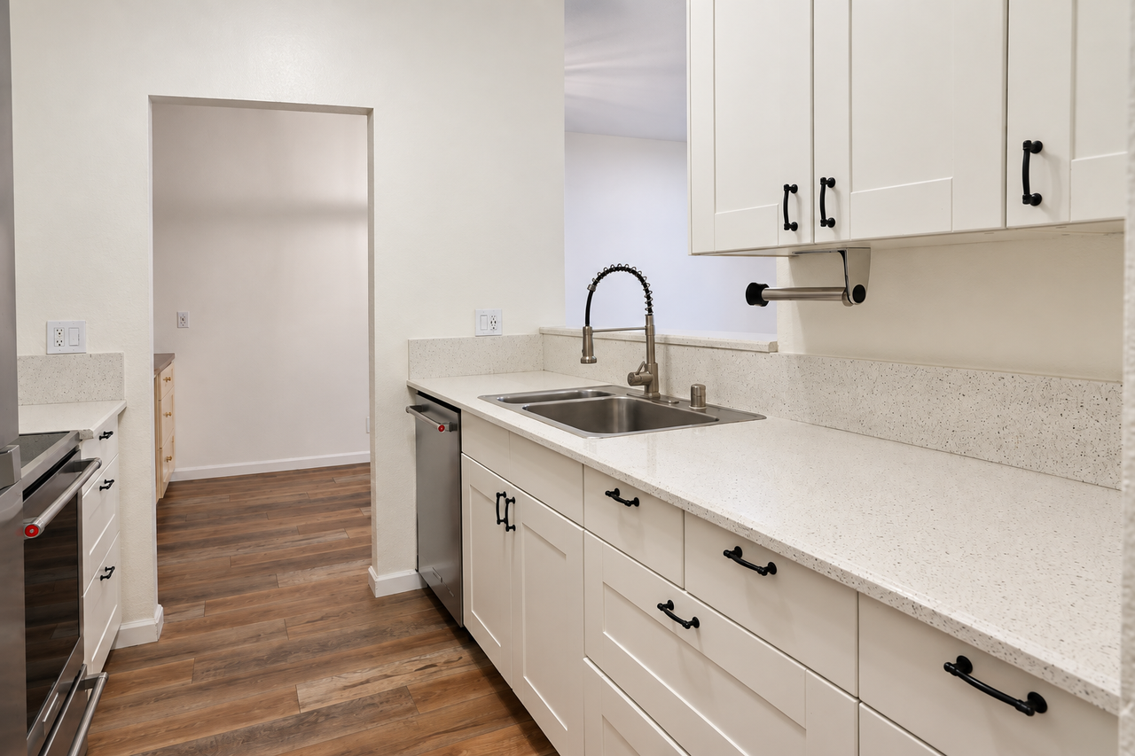 330 Park View Ter #102 - Photo 3 of 10