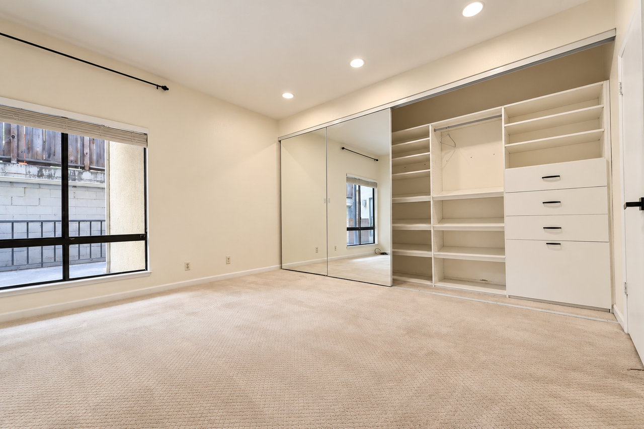 330 Park View Ter #102 - Photo 7 of 10
