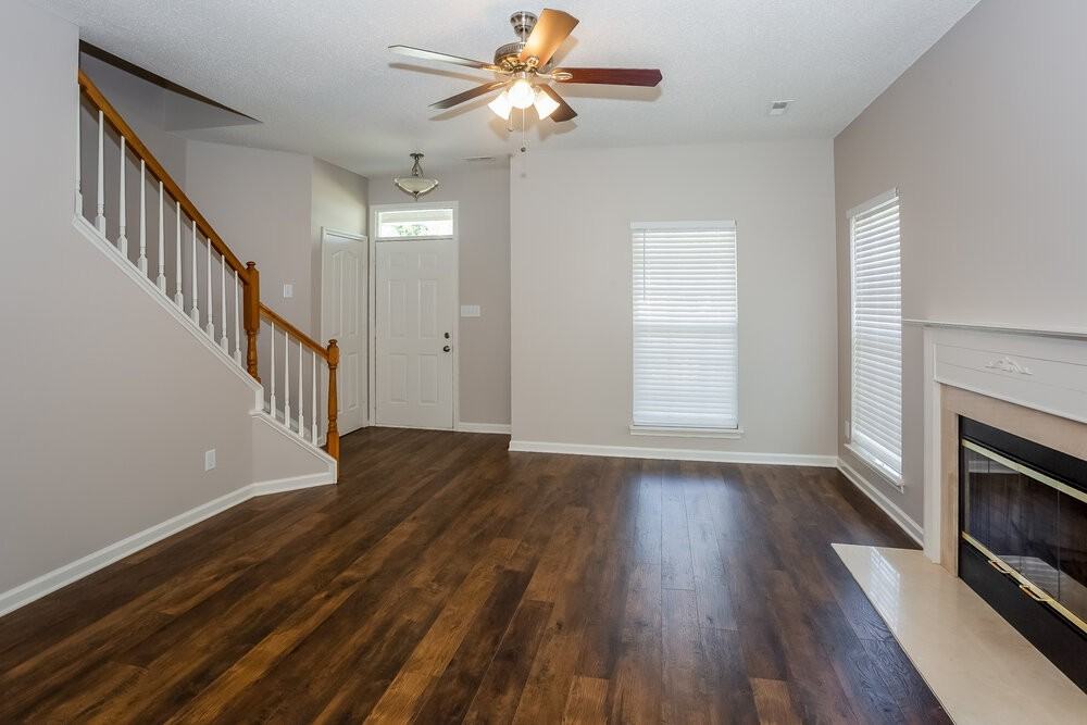 12138 Brownestone View Dr - Photo 4 of 15