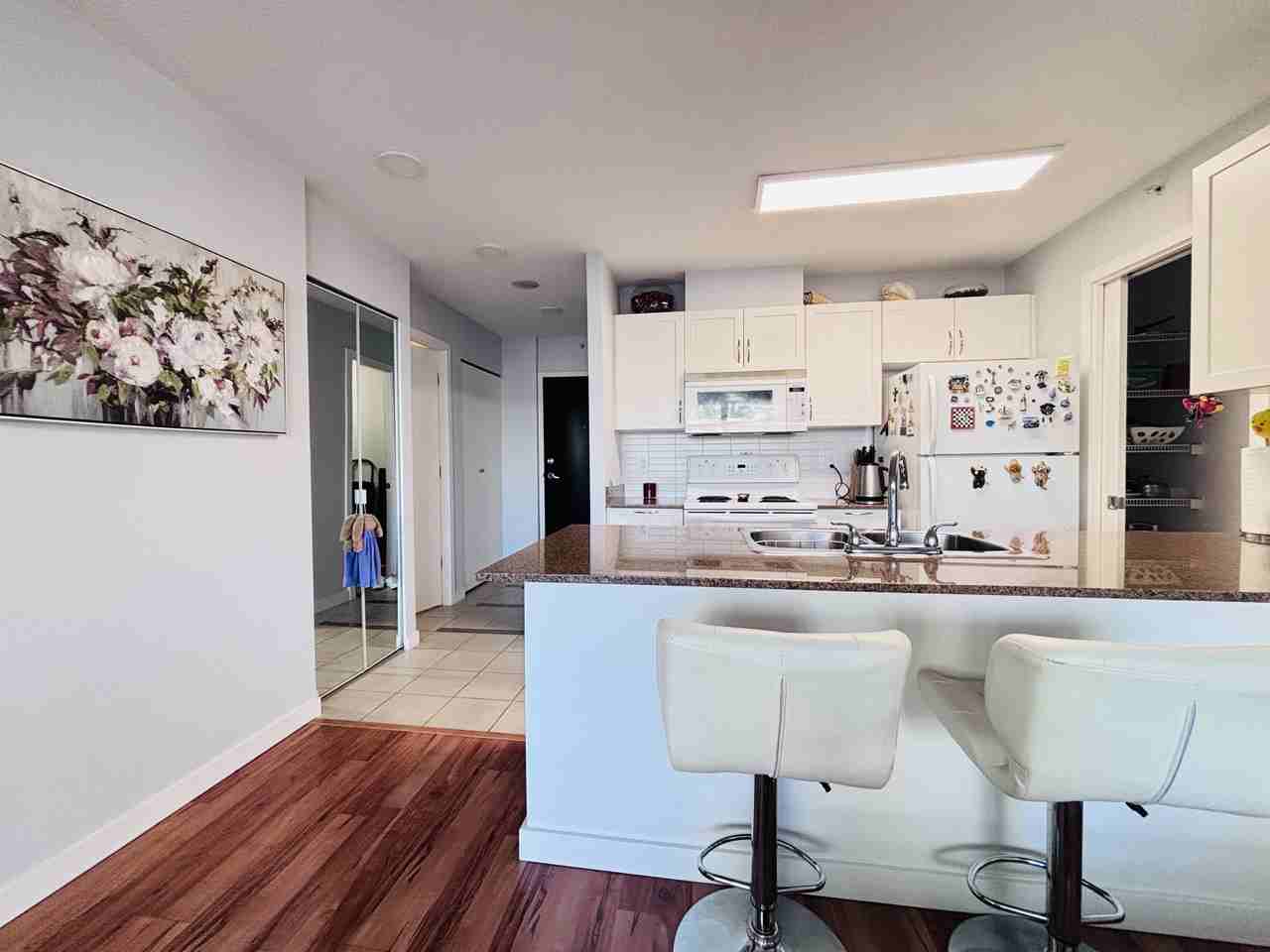 933 Hornby St #608 - Photo 3 of 27