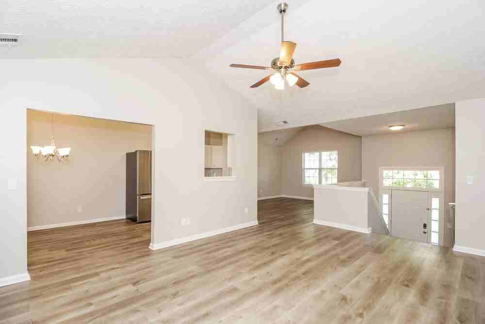 6972 Chasewater Ln - Photo 5 of 17