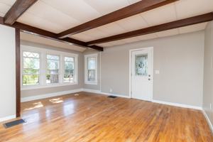 featured image of 300 N Park St #1
